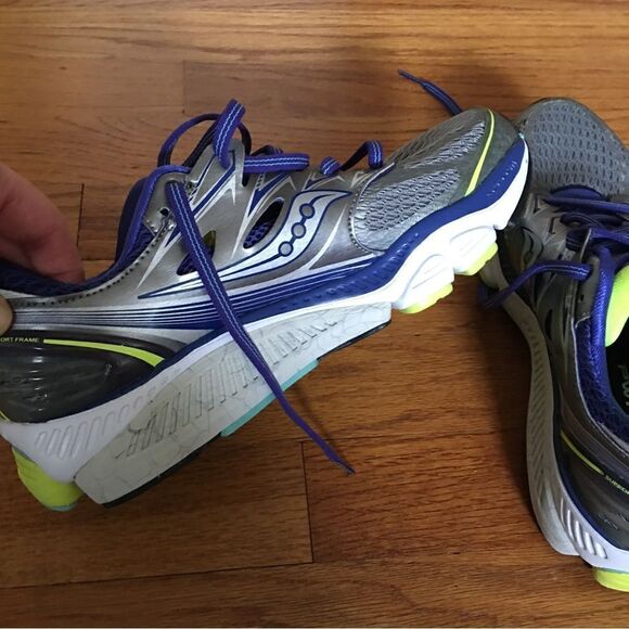 Saucony Hurricane ISO Running Sneaker | Size 8 - Picture 6 of 8